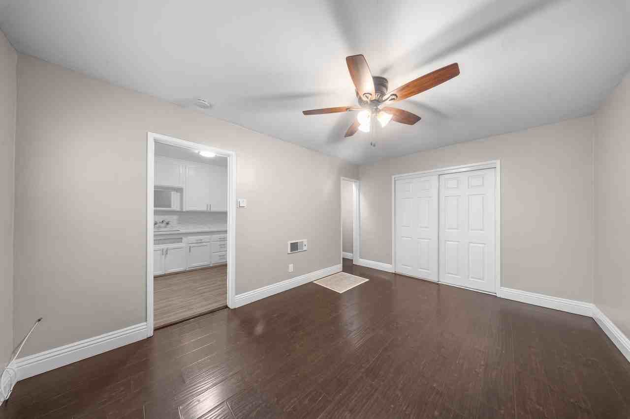 922 E. 2nd St. - Photo 5 of 14