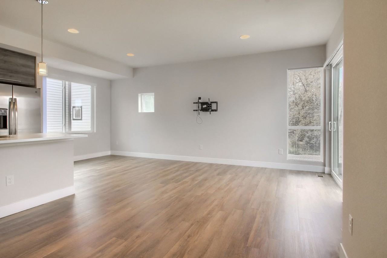 1018 Depew St - Photo 6 of 32