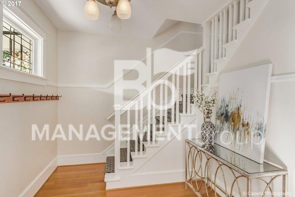 301 S Nebraska St - Photo 3 of 18