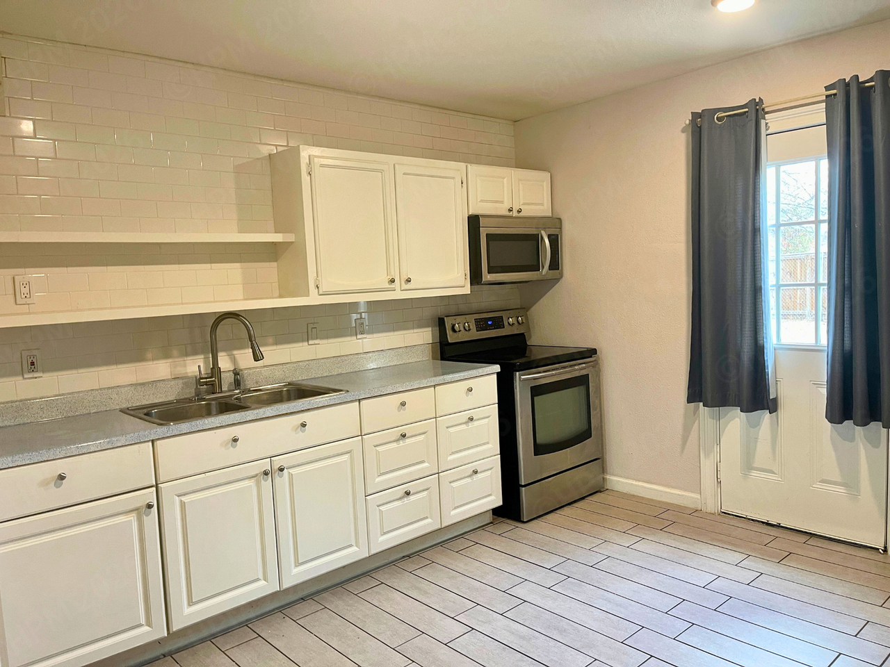 455 Lincolnshire Dr - Photo 6 of 12