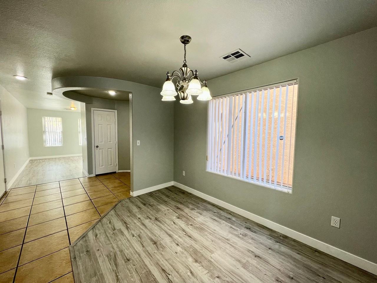 8005 Twain Harte St - Photo 2 of 19