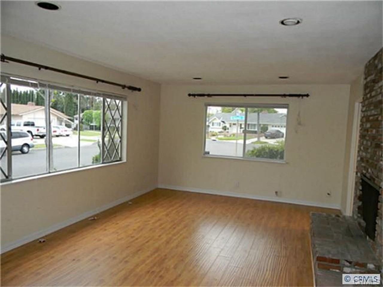 405 N California St - Photo 2 of 13