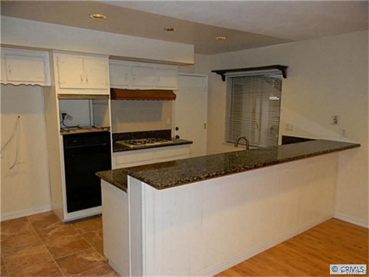 405 N California St - Photo 5 of 13