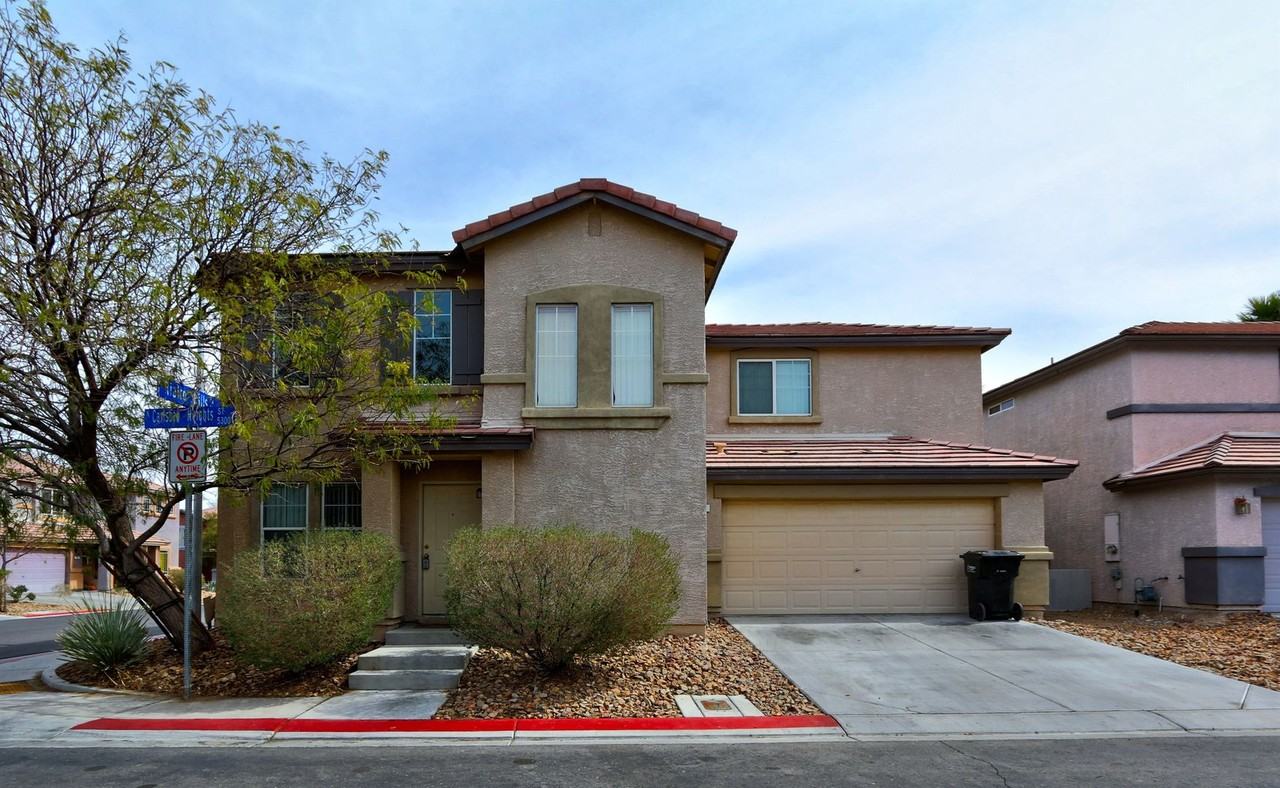 5332 Carlsbad Heights St - Photo 2 of 26