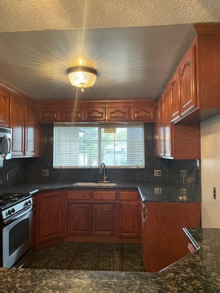 5407 Sara Jane St - Photo 4 of 15