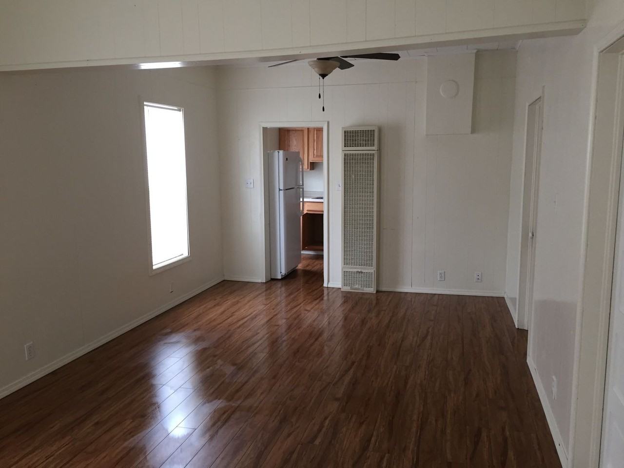 1905 E Penn Ave - Photo 2 of 7