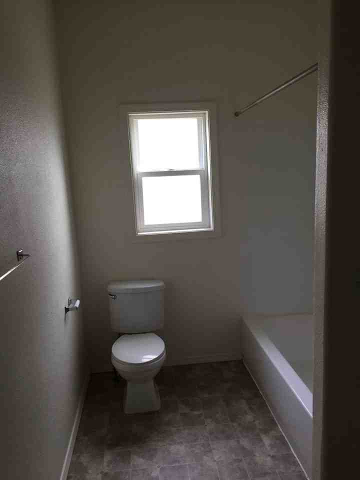 1905 E Penn Ave - Photo 7 of 7