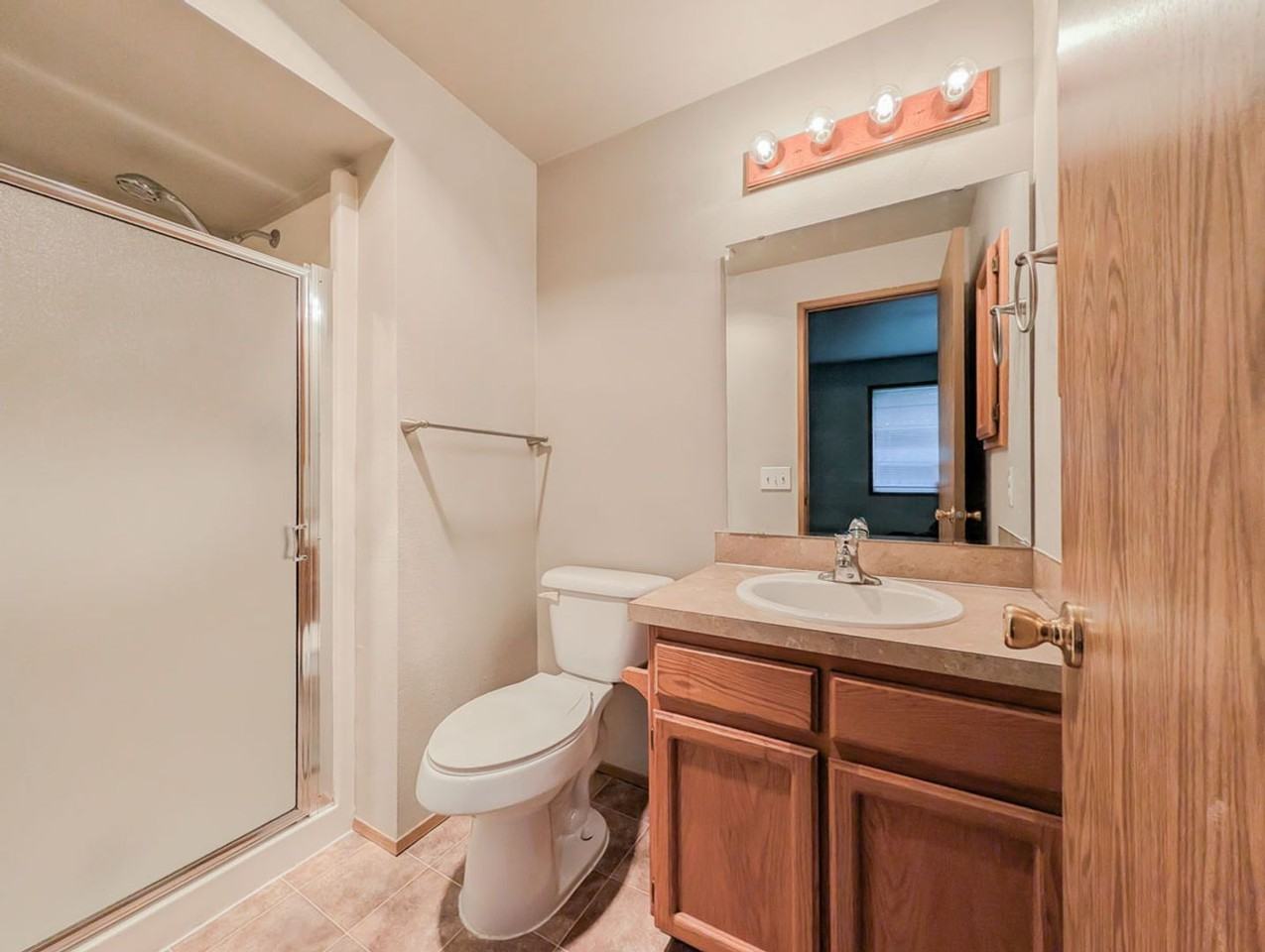 7305 64th Ave Ne - Photo 7 of 12