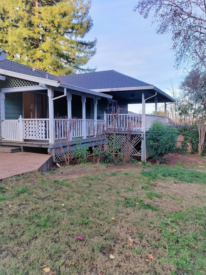 541 River Oaks Dr - Photo 5 of 30