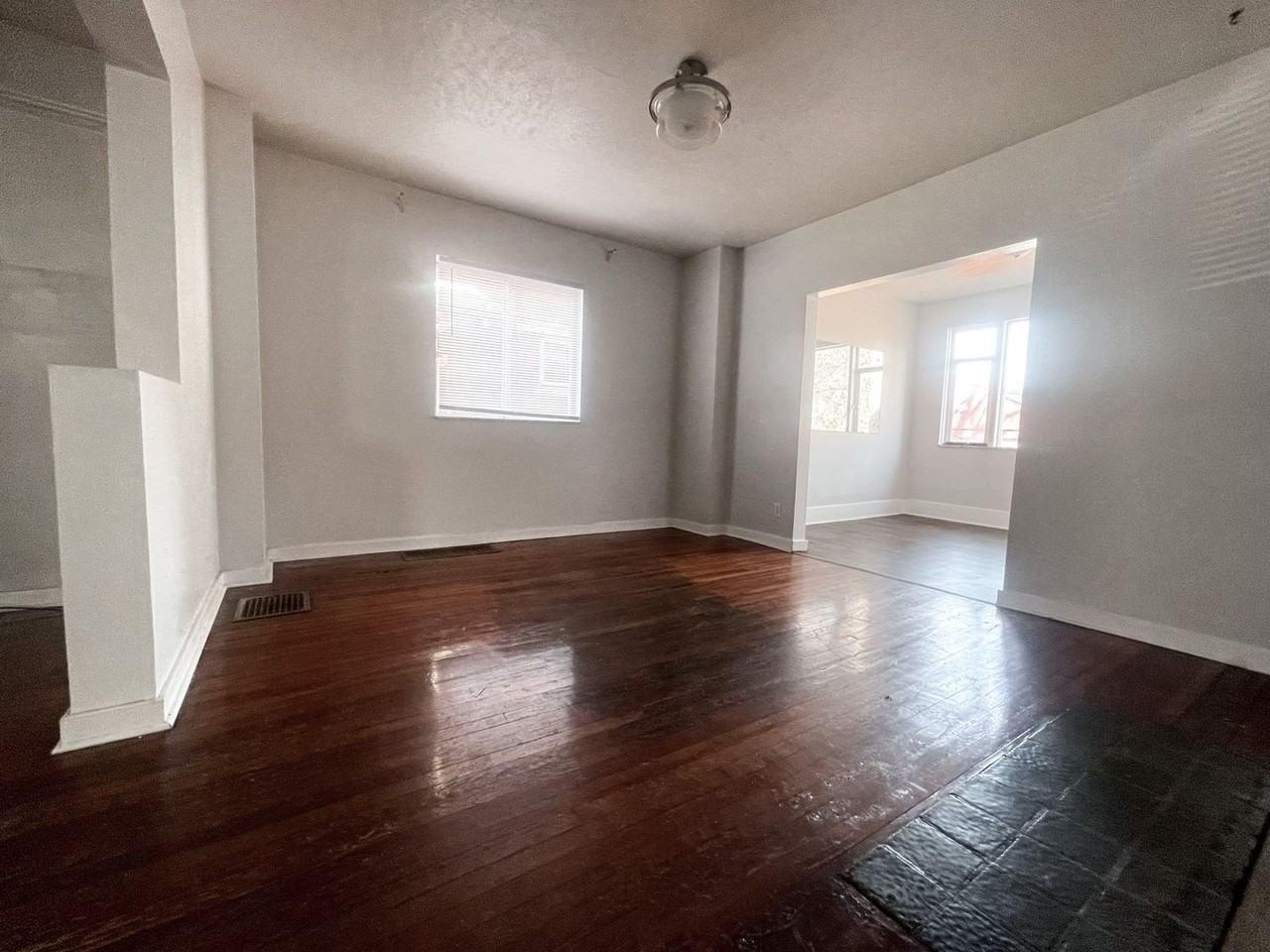 1208 Strahley Pl - Photo 2 of 14