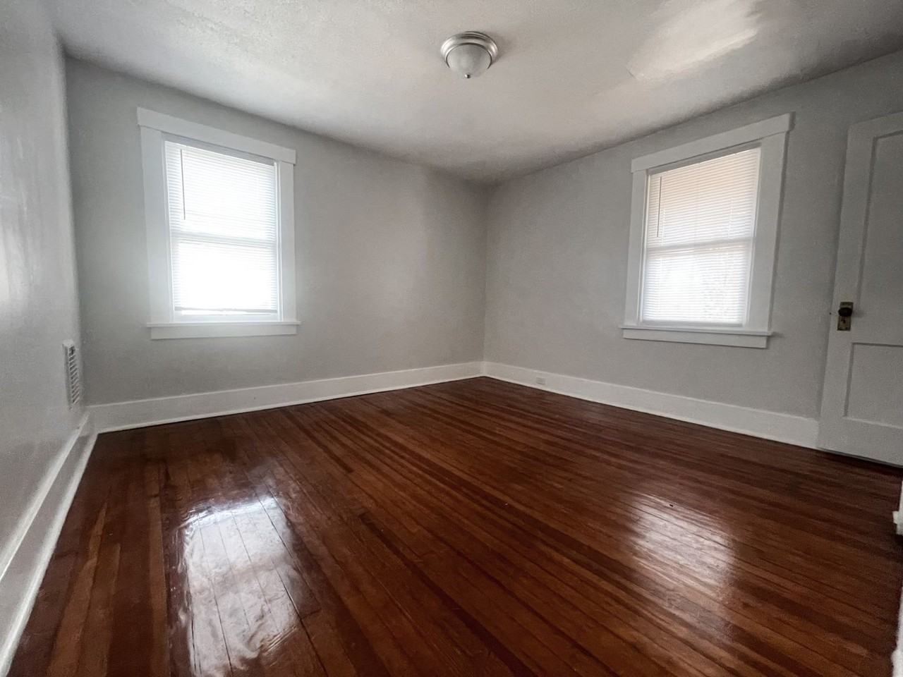 1208 Strahley Pl - Photo 5 of 14