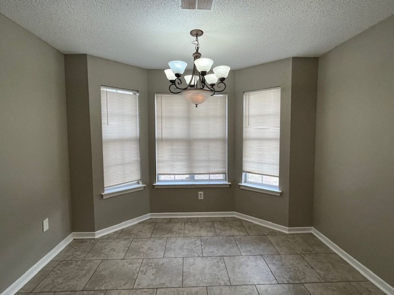 7077 Tudor Ln - Photo 3 of 15