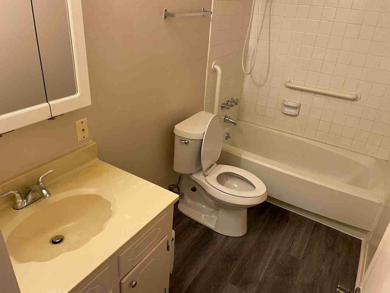 6424 Jefferson Paige Rd - Photo 4 of 11