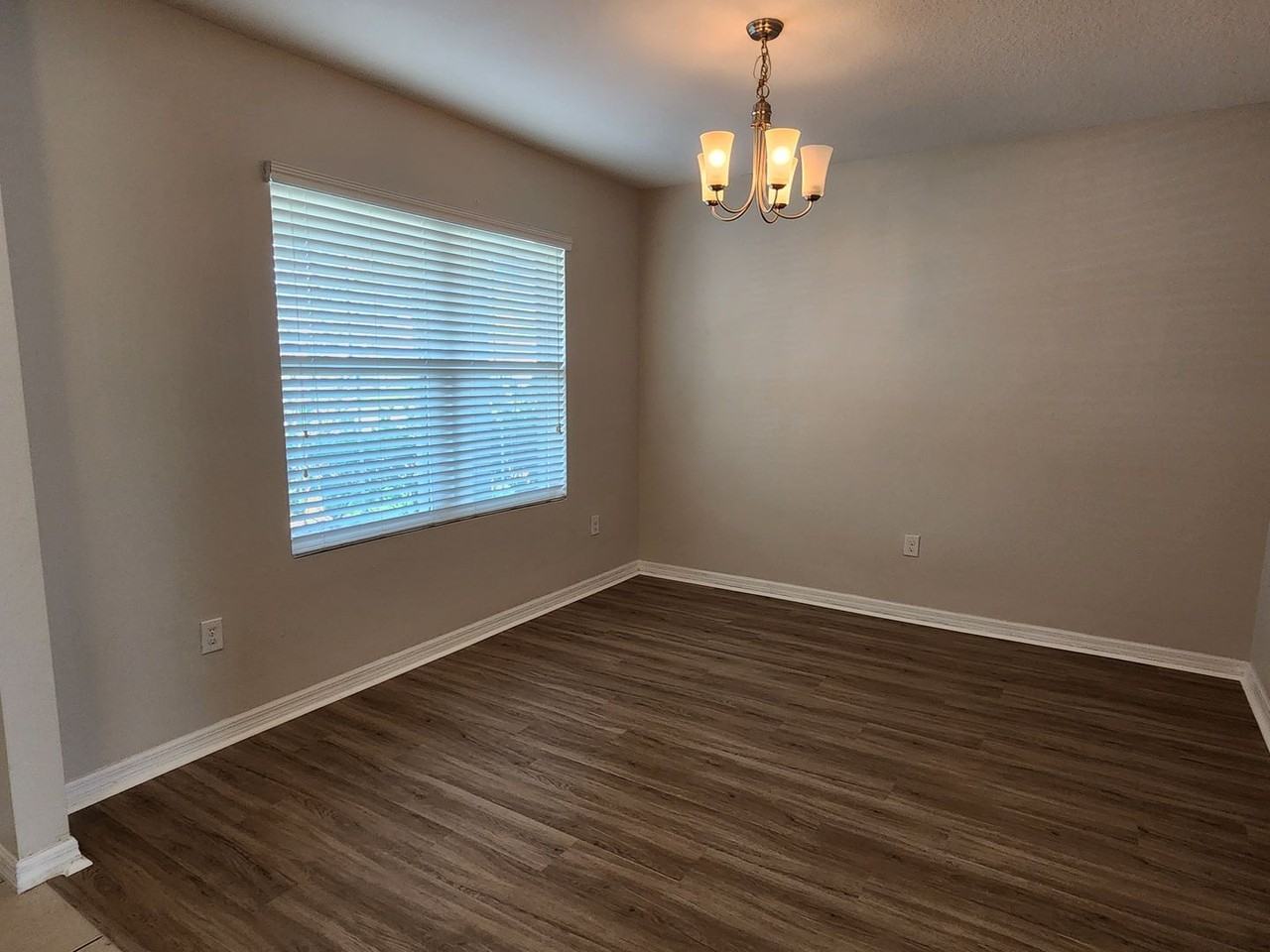 1738 Savannah Ln - Photo 6 of 21