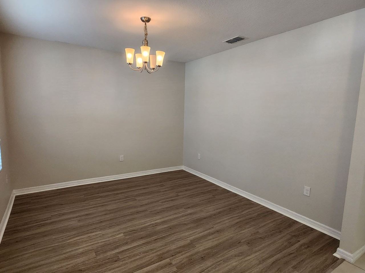 1738 Savannah Ln - Photo 7 of 21