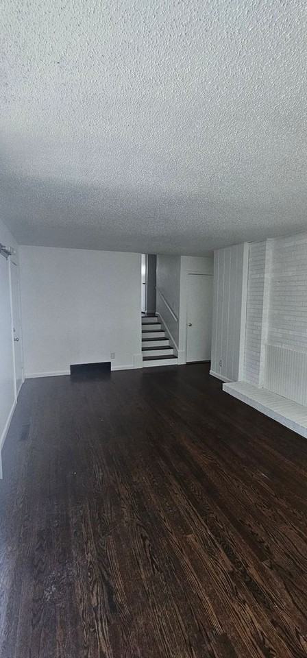 9625 Beacon Ave - Photo 3 of 26