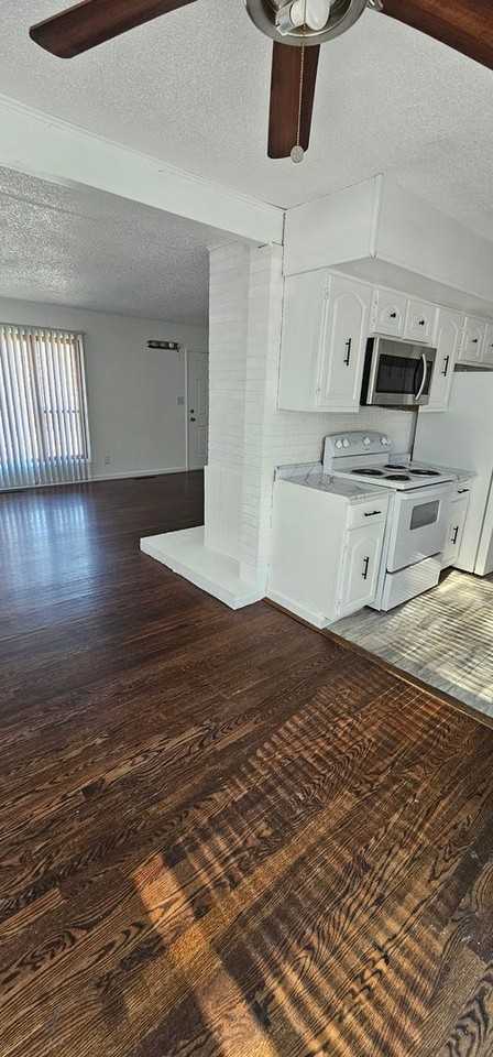 9625 Beacon Ave - Photo 6 of 26