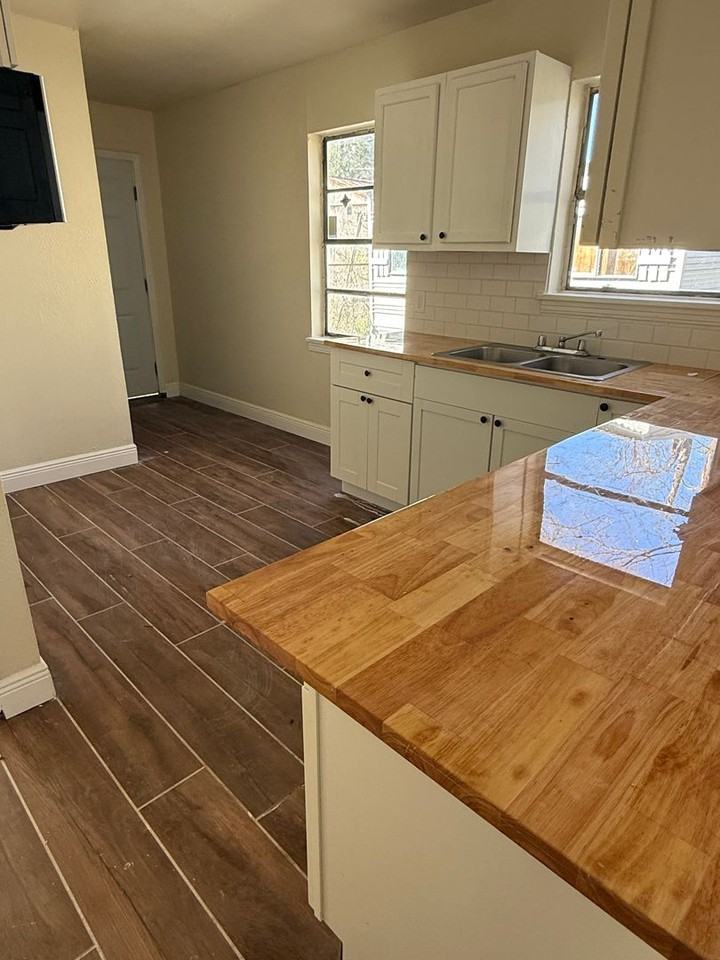 2786 Marquette St - Photo 3 of 6