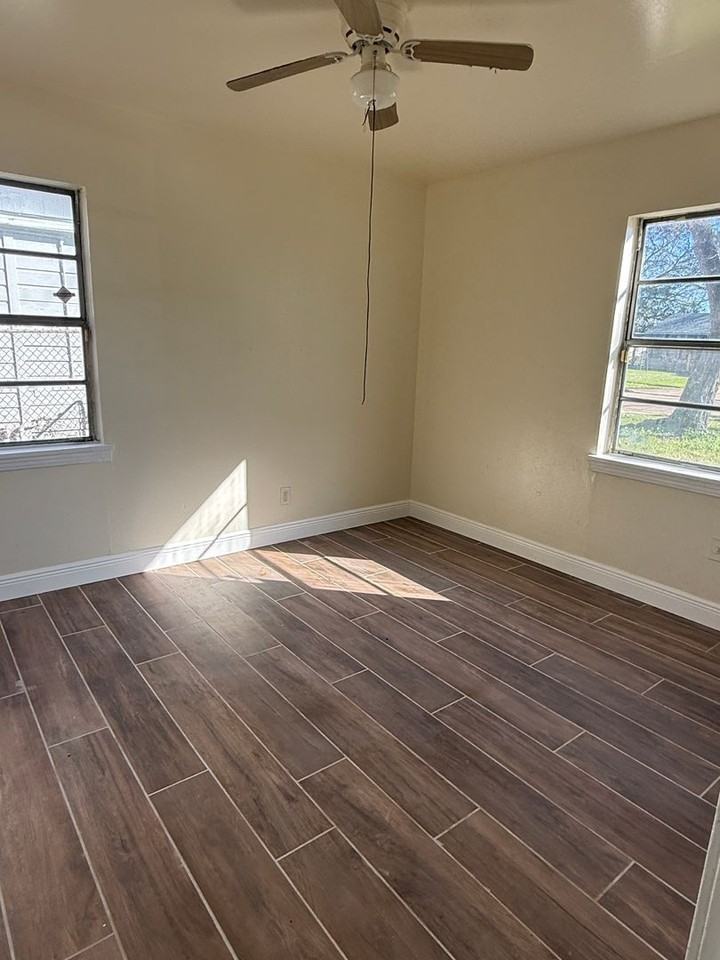 2786 Marquette St - Photo 4 of 6