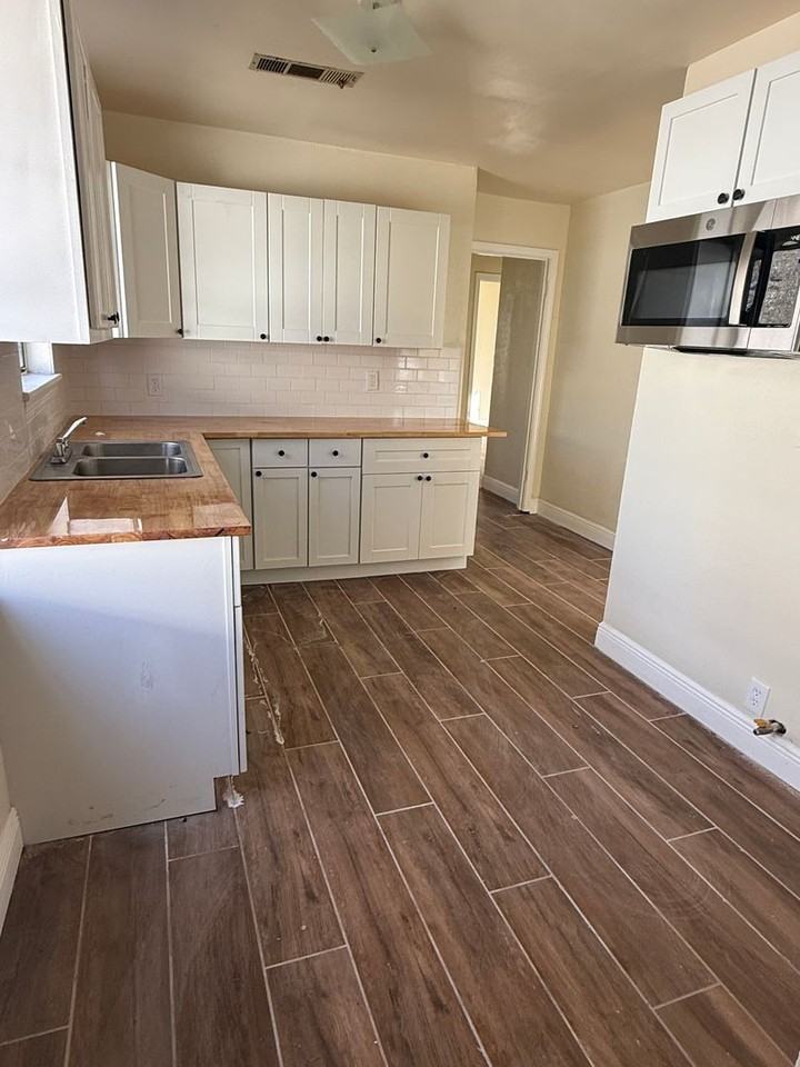 2786 Marquette St - Photo 6 of 6