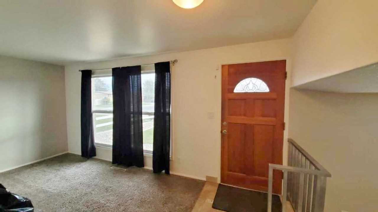 1478 W Teakwood Dr - Photo 3 of 17