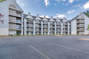 featured image of 1243 Cedars Ct #8