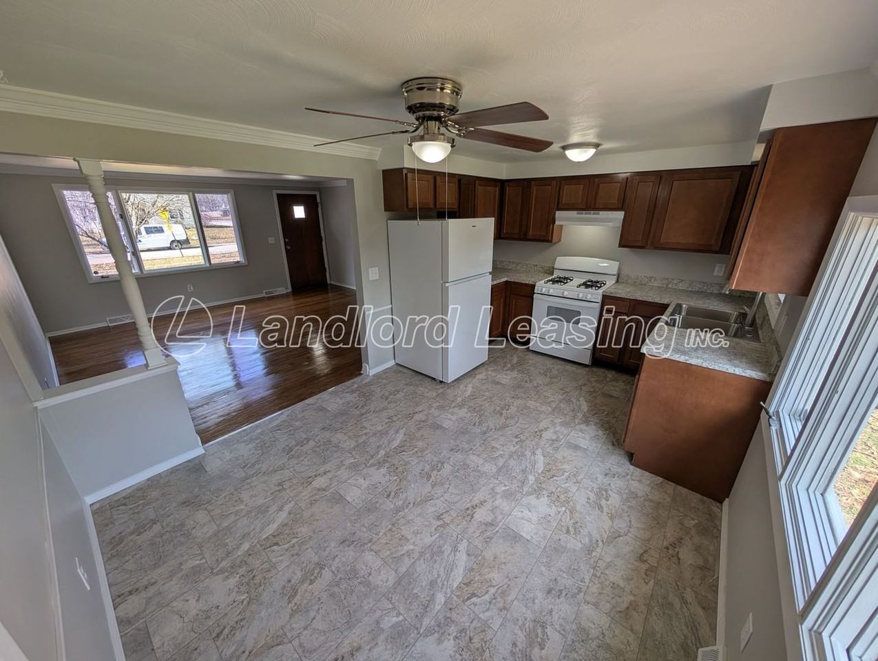 5203 Gargasz Dr - Photo 5 of 16