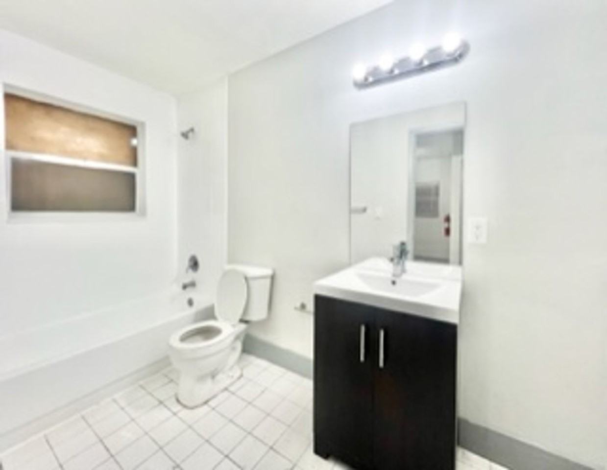 1319 Nw 8th Pl - Photo 6 of 10