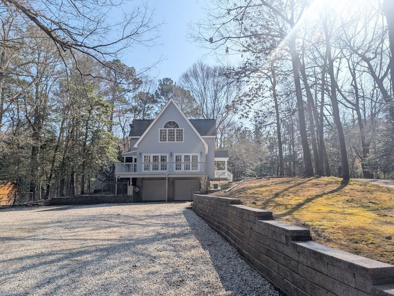 8522 Croaker Rd - Photo 2 of 20