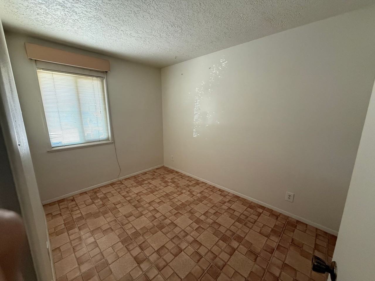 501 Circulo Floretta Nw - Photo 7 of 13