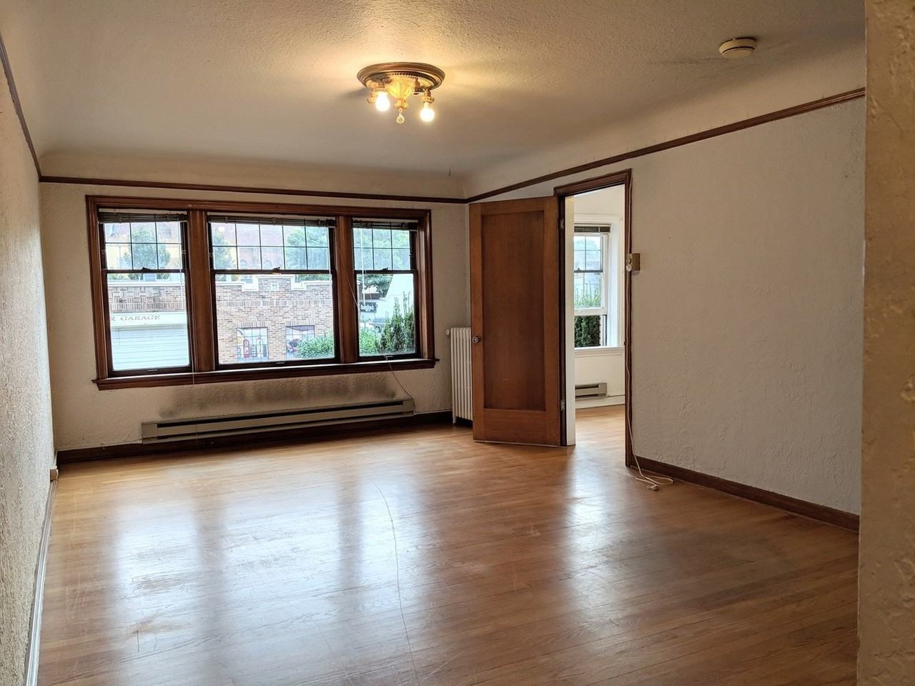 4235 Brooklyn Ave Ne #201 - Photo 3 of 13