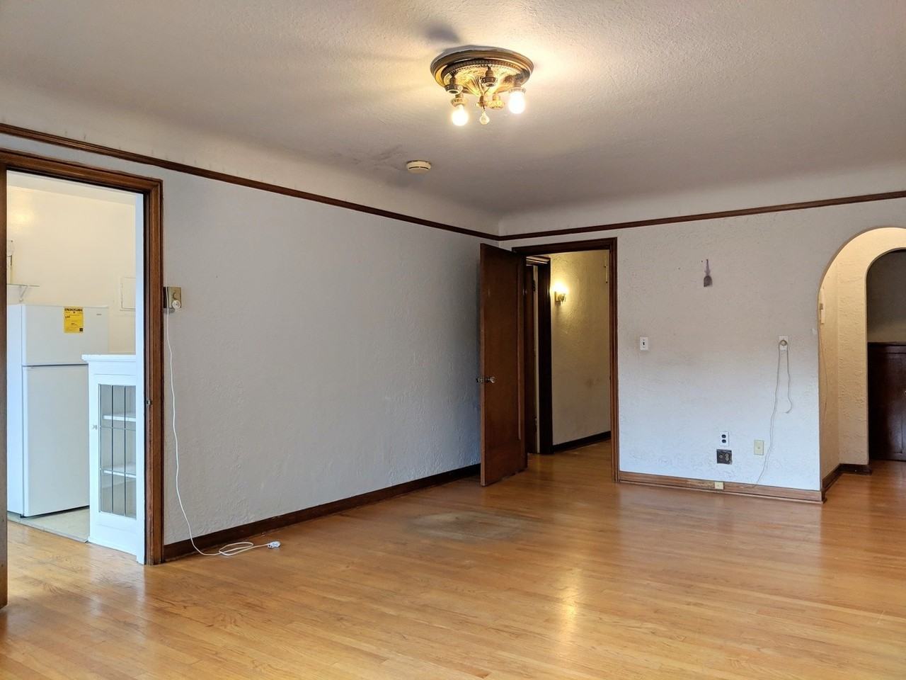 4235 Brooklyn Ave Ne #201 - Photo 4 of 13