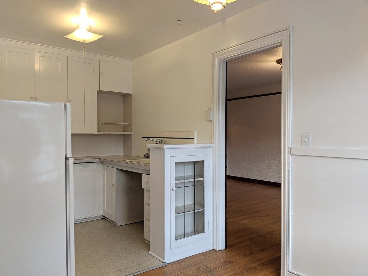 4235 Brooklyn Ave Ne #201 - Photo 6 of 13