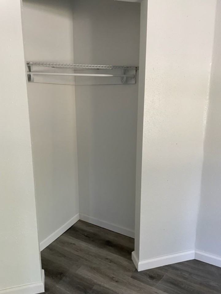 611 Houston Rd - Photo 6 of 12