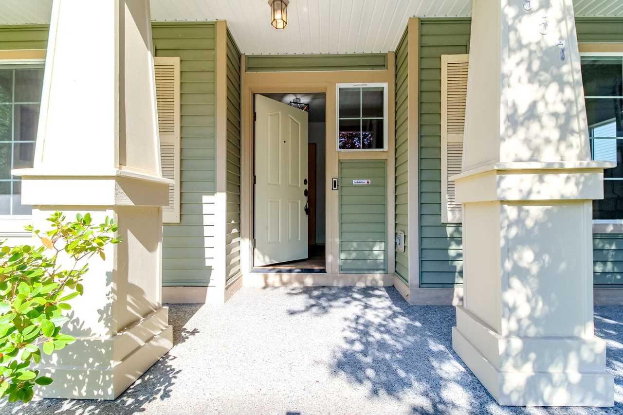 1957 Jensen Ave - Photo 6 of 45