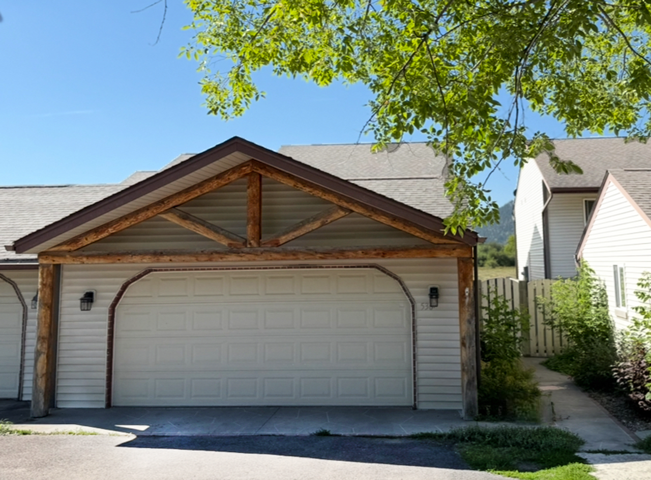 538 Sunnyside Dr - Photo 4 of 23