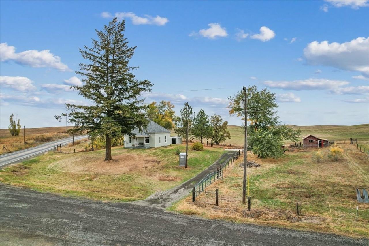 16212 E Prairie View Rd - Photo 3 of 29
