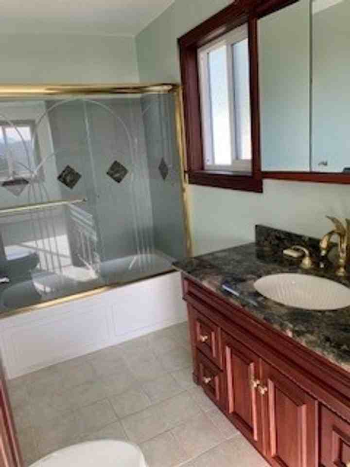 5509 Ne 180th St - Photo 7 of 30