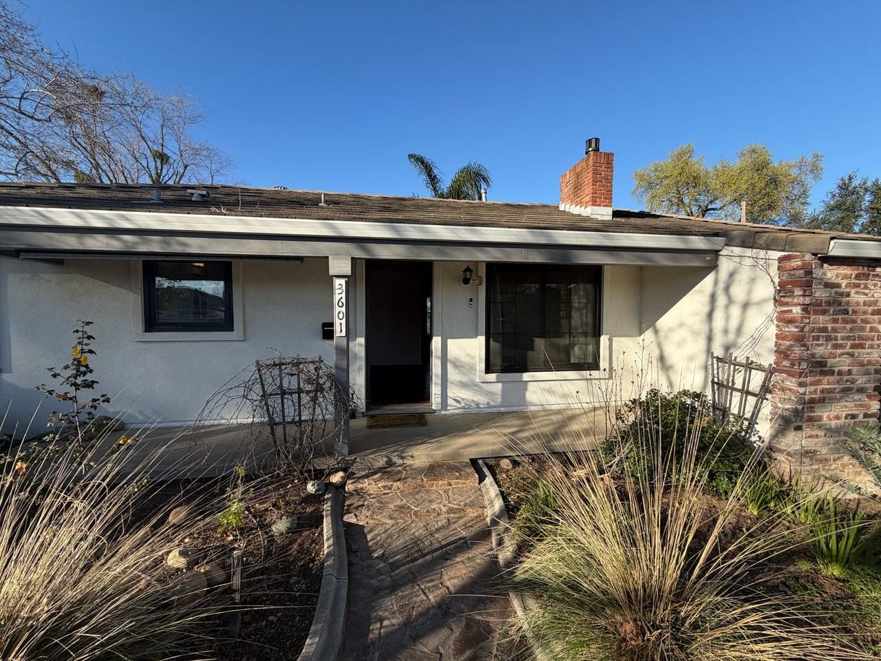 3601 Ardmore Rd - Photo 4 of 33