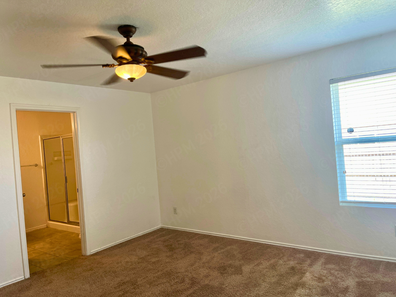 1408 Doncaster Dr - Photo 7 of 15