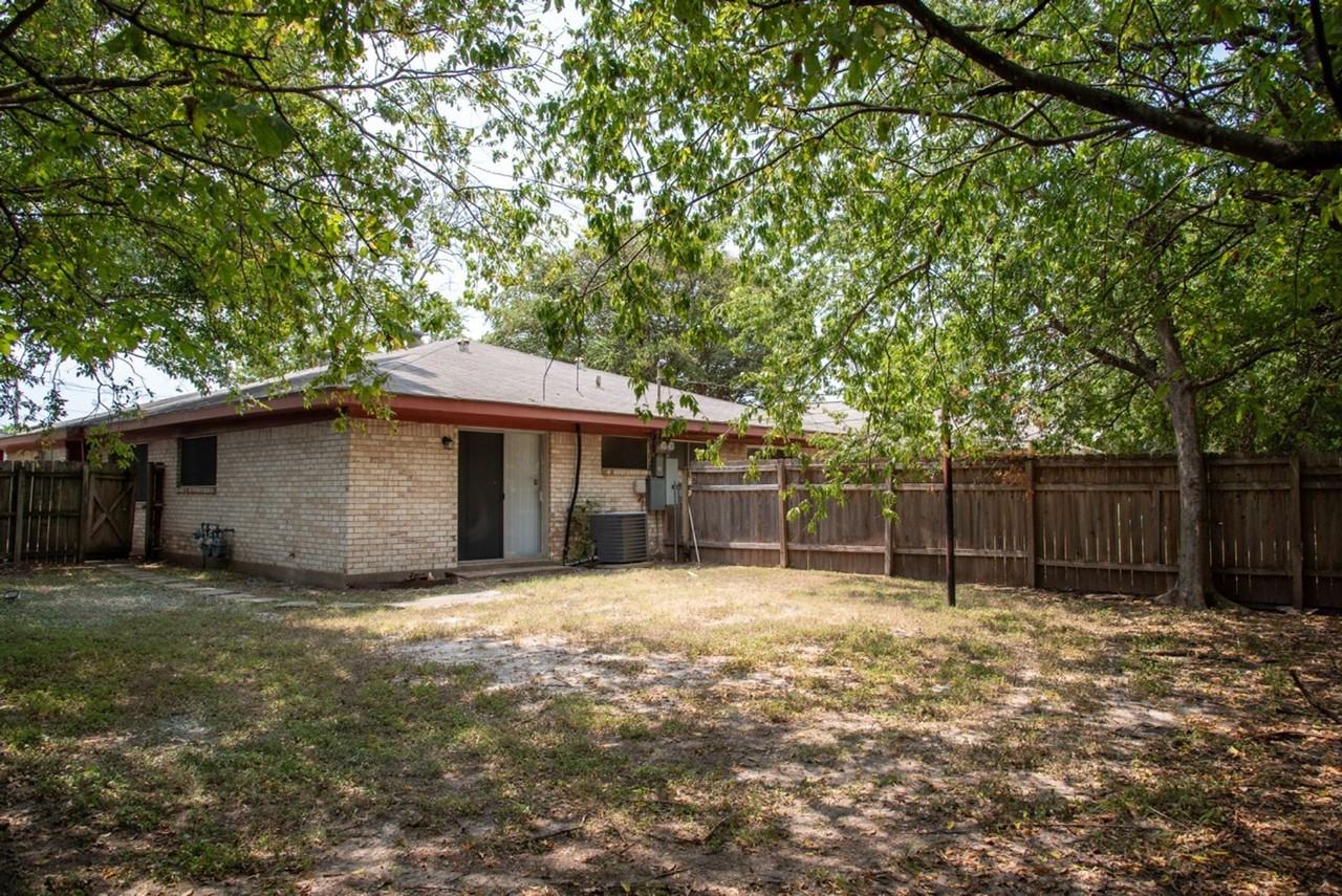 Trinity Place Duplexes - Photo 2 of 8