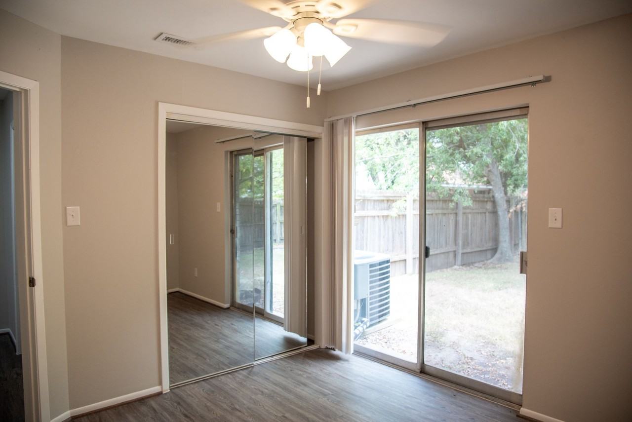 Trinity Place Duplexes - Photo 5 of 8