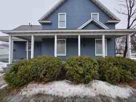 featured image of 1353 W Grand Ave