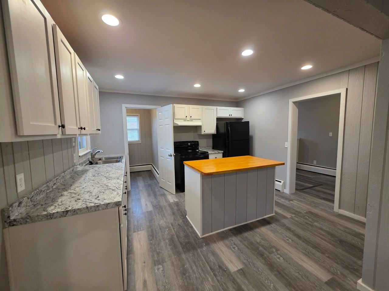 1353 W Grand Ave - Photo 6 of 29