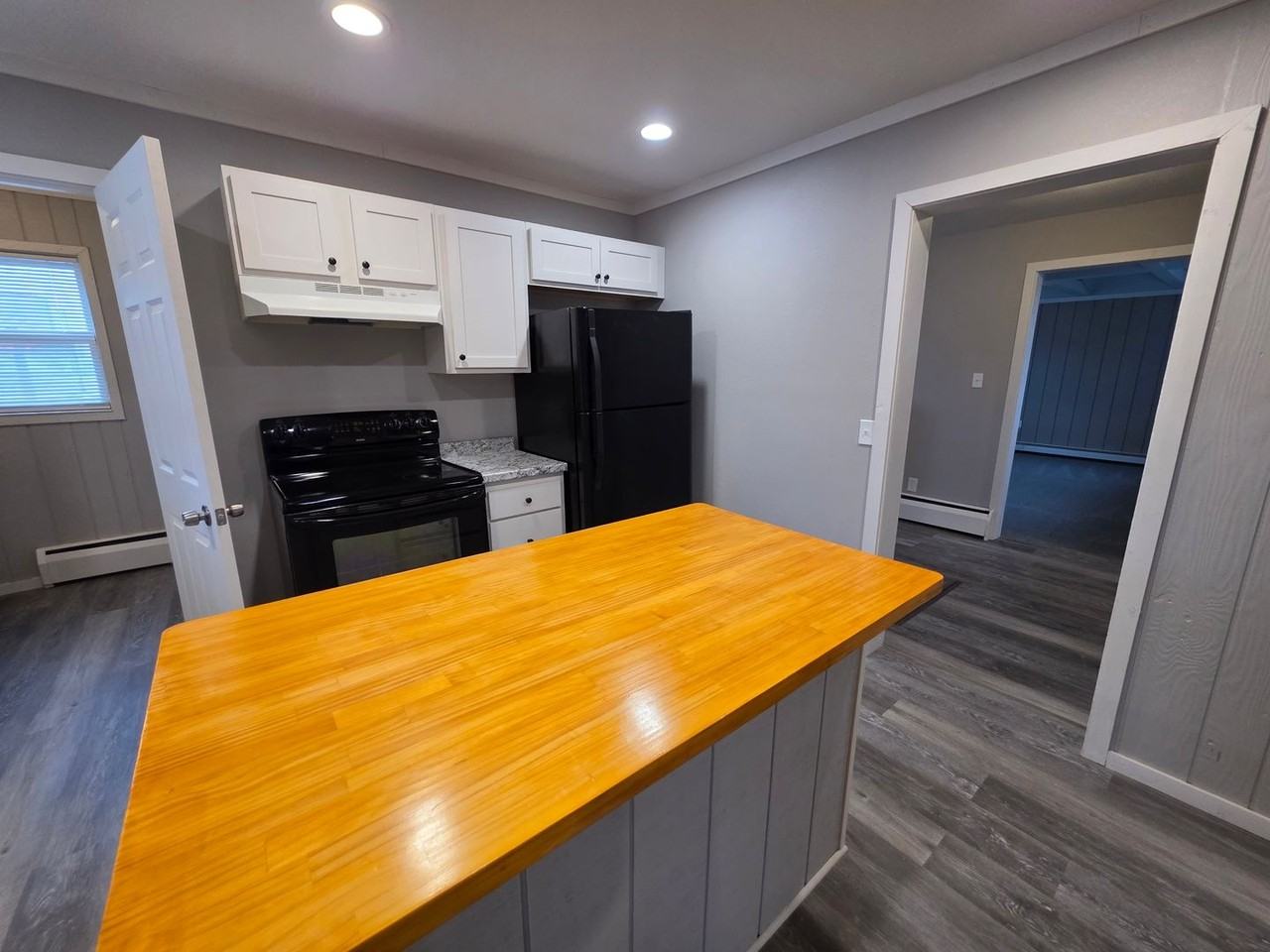 1353 W Grand Ave - Photo 7 of 29