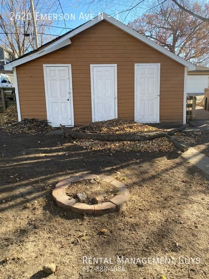 2620 Emerson Ave N - Photo 6 of 14
