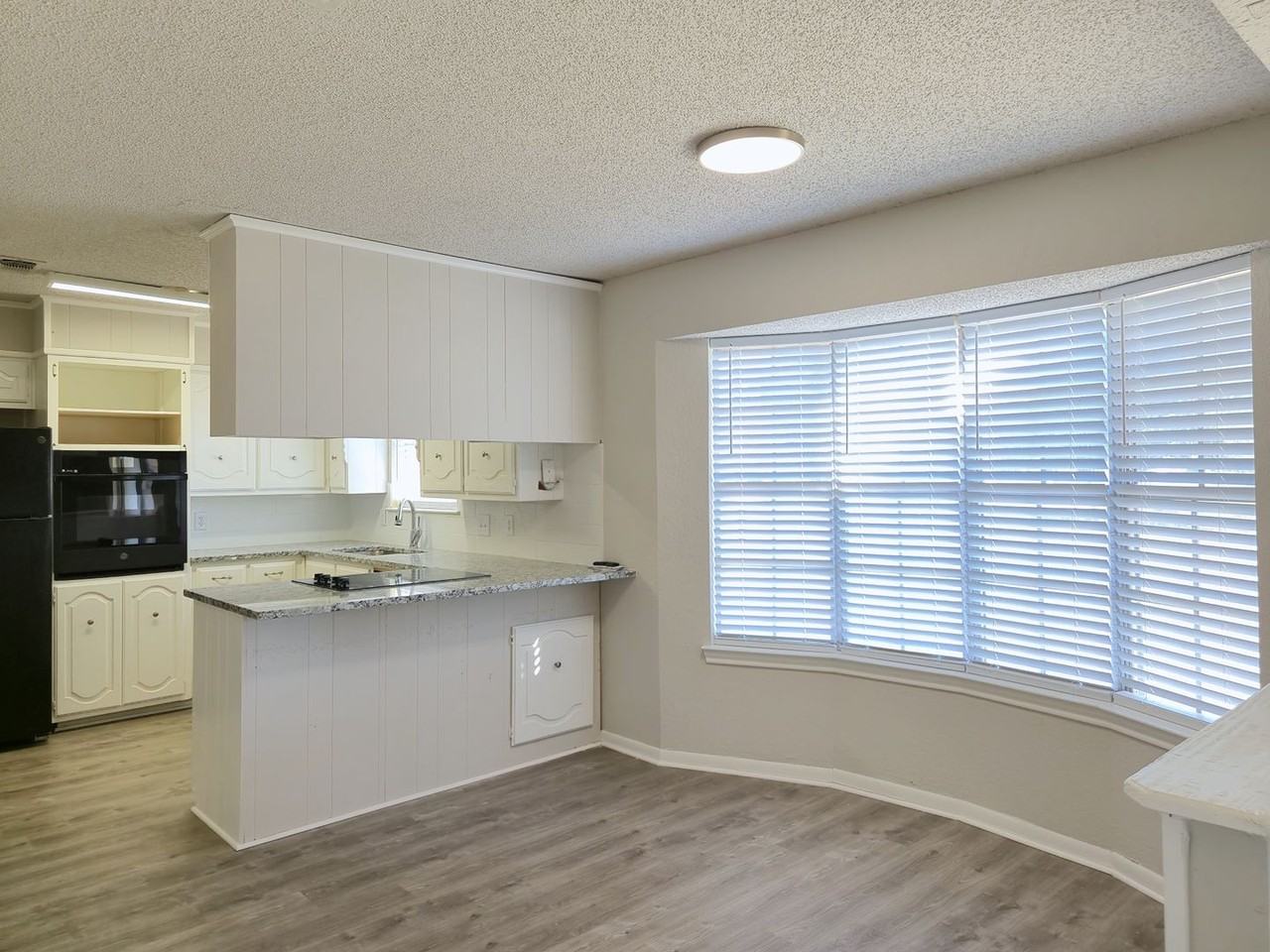 132 Travis Ln - Photo 5 of 19