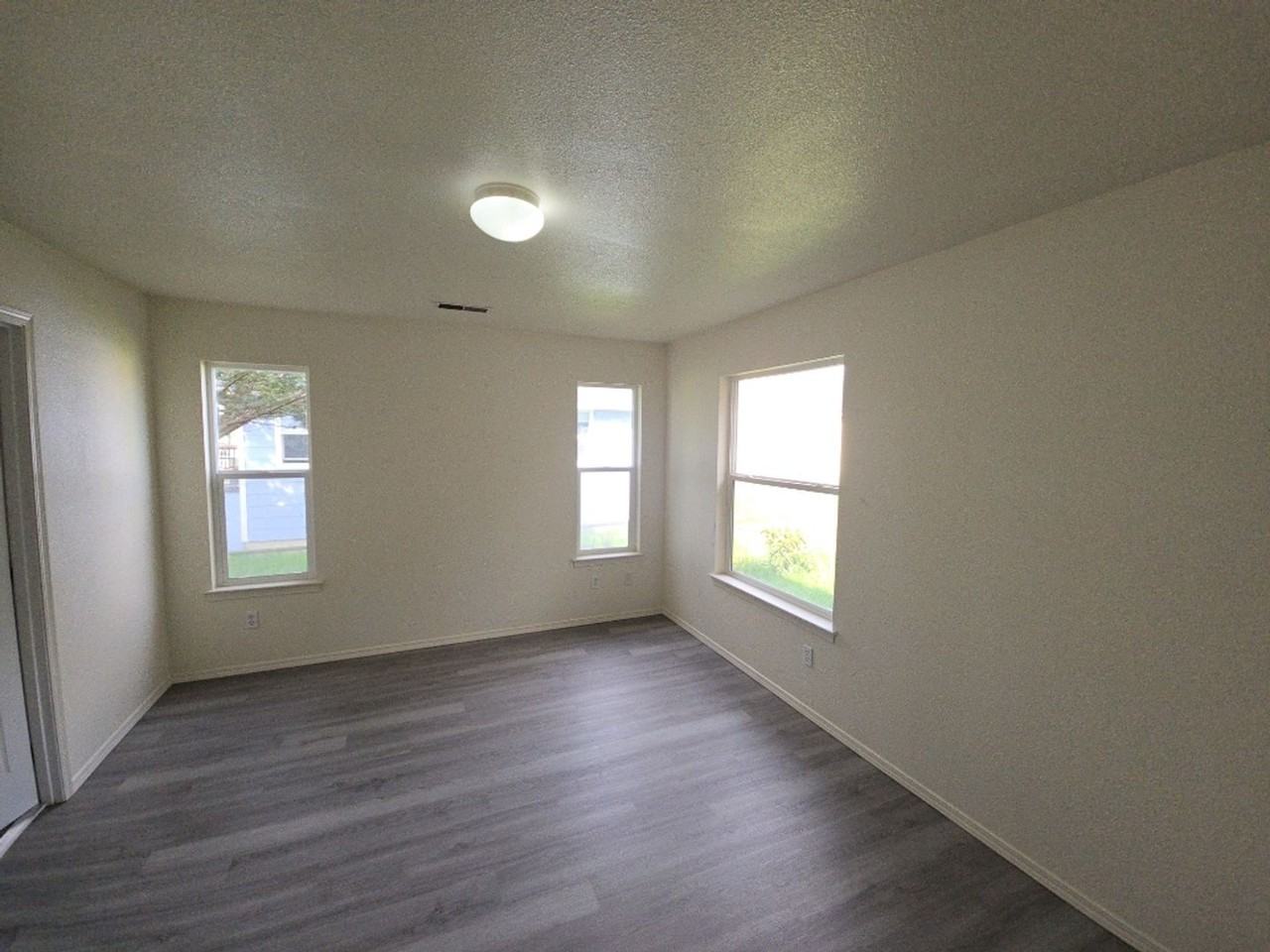 2382 Ariel Way - Photo 7 of 18