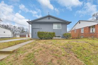 Freshly Renovated Duplex. Upstairs and Downstairs Units Available Now. Schedule a Schedule Today! - Photo 1 of 1