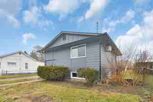 Freshly Renovated Duplex. Upstairs and Downstairs Units Available Now. Schedule a Schedule Today! - Photo 1 of 1